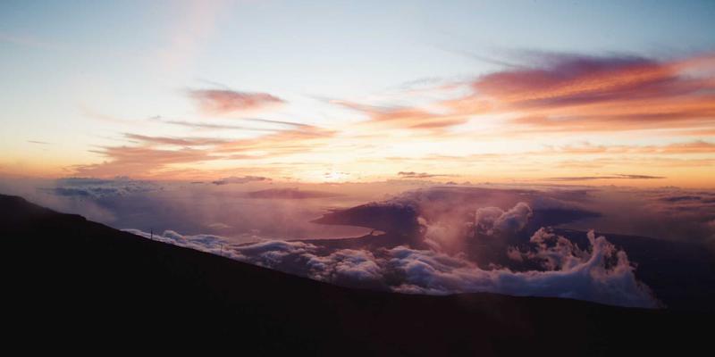 当AR技术遇见手作珠宝:Odile Mora如何用数字工具重塑绿色生活的叙事与可追溯性