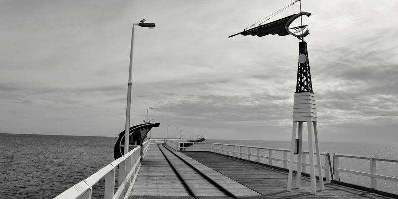 手作与园艺的诗意慢舞:揭秘Odile Mora如何用‘慢发布’策略对抗快时尚洪流